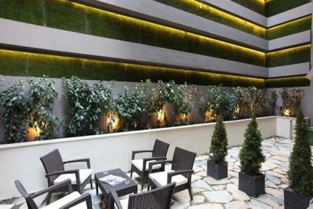 Collage Cihangir Apart Istanboel Aparthotel