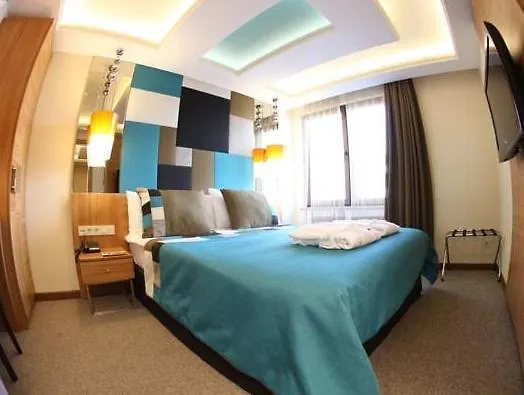 Collage Cihangir Apart Istanboel Aparthotel