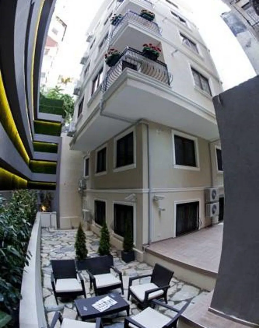Collage Cihangir Apart Istanboel Aparthotel
